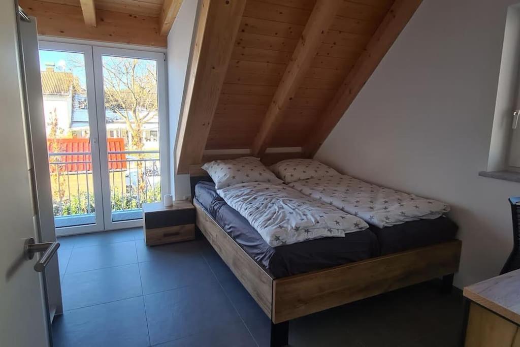 Moderne Ferienunterkunft/Wohnung Burgthann Екстер'єр фото